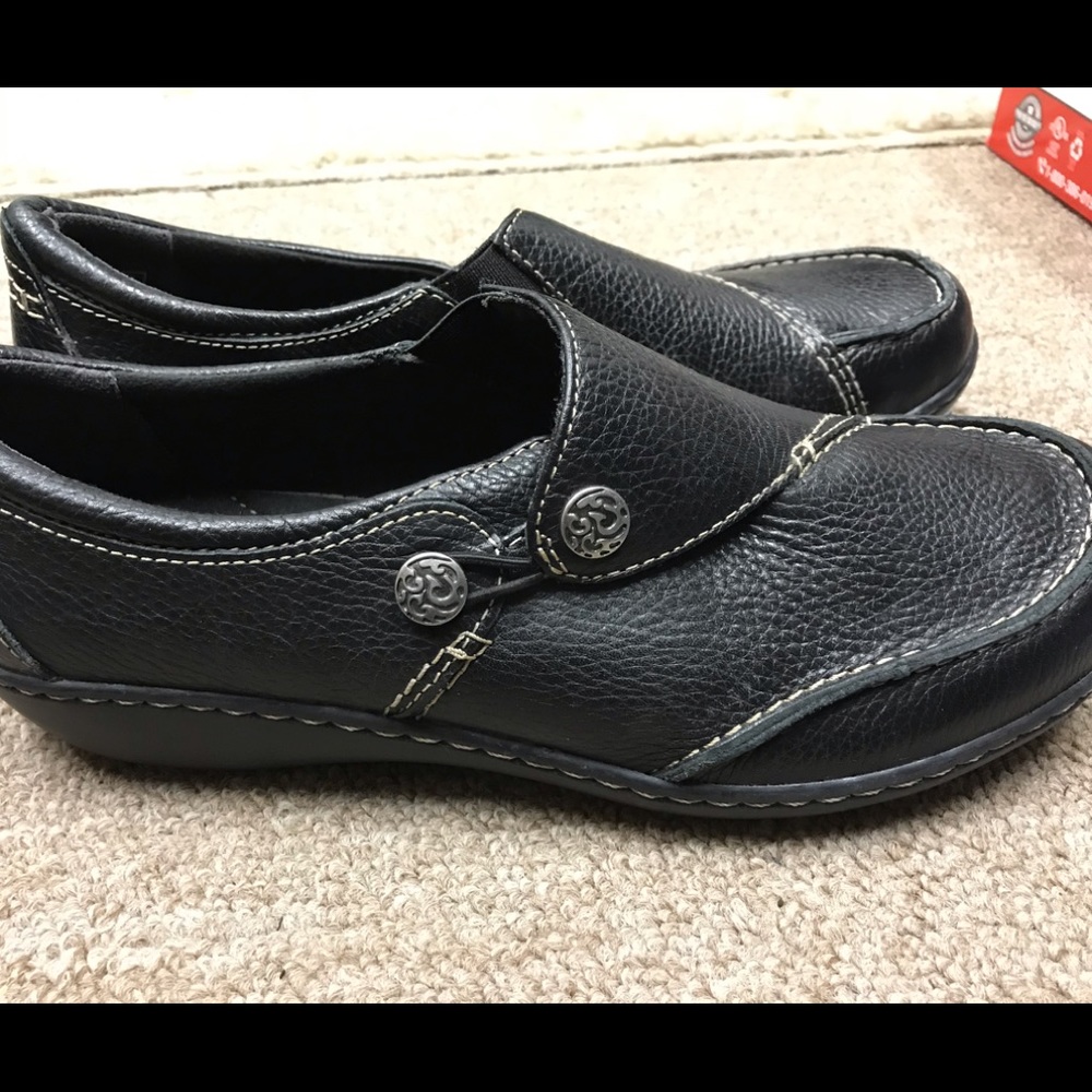 Clark’s collection black shoes